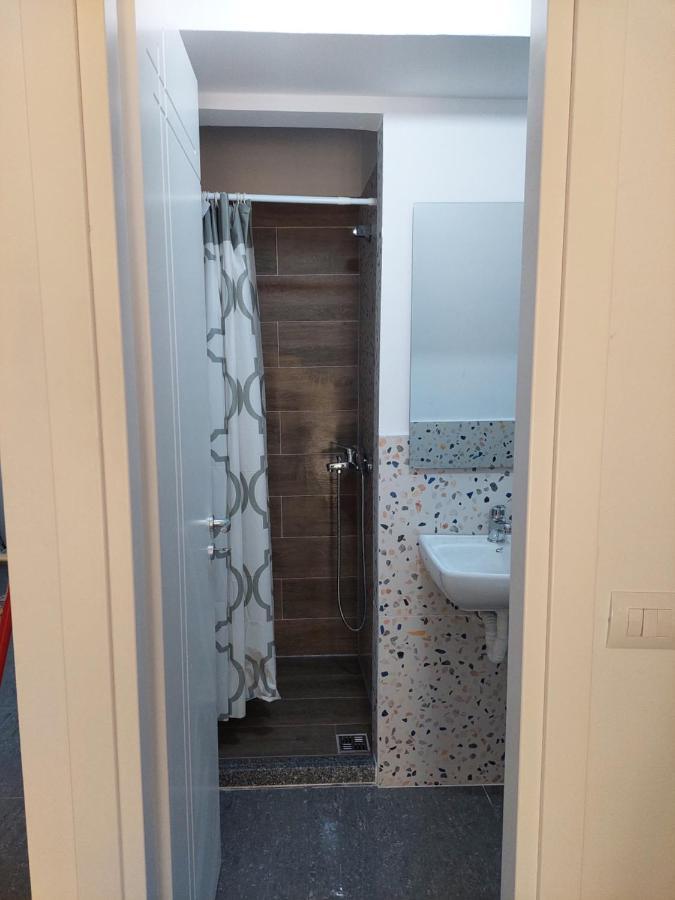 Saranda Boutique Hostel Экстерьер фото
