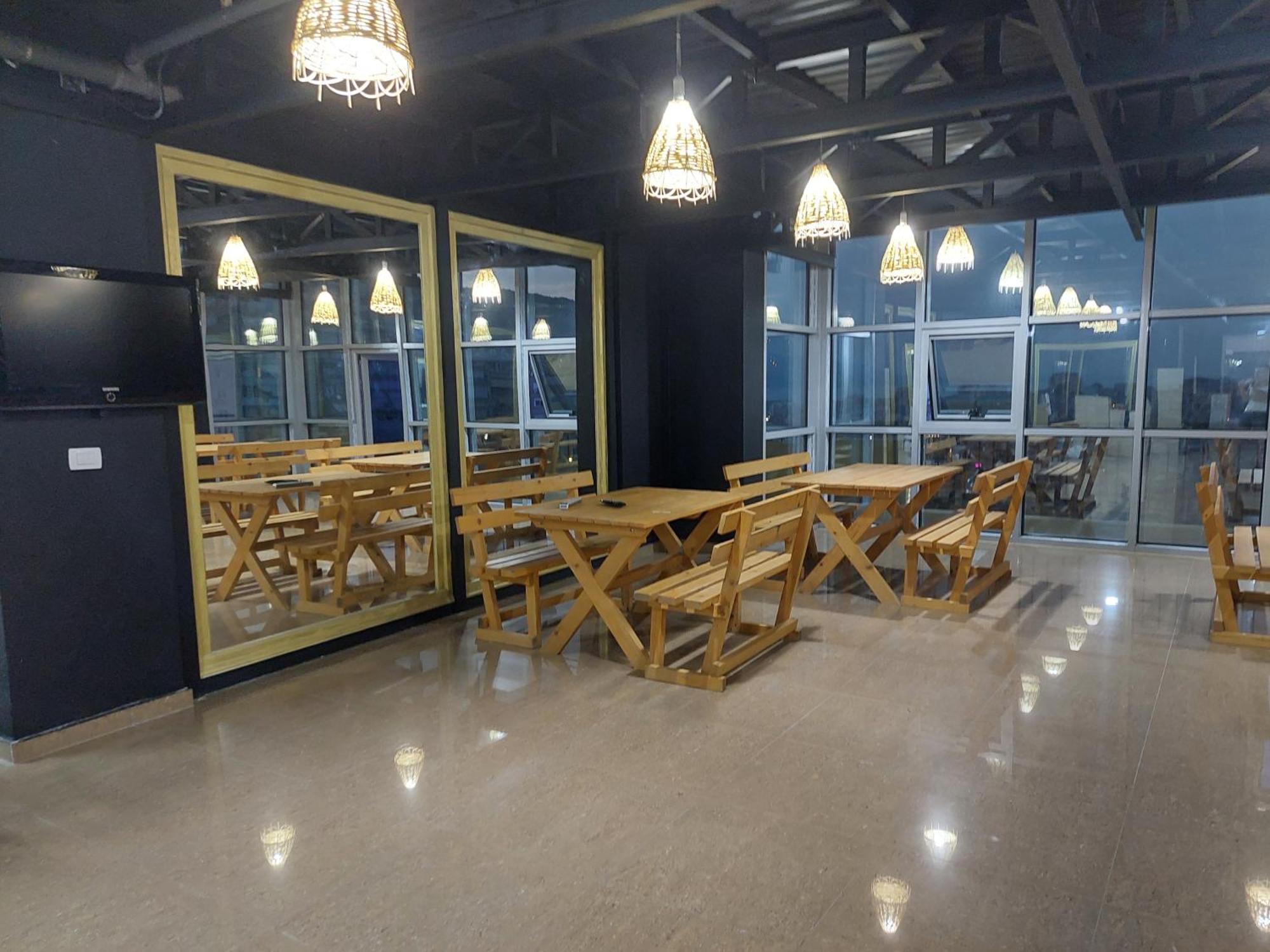 Saranda Boutique Hostel Экстерьер фото